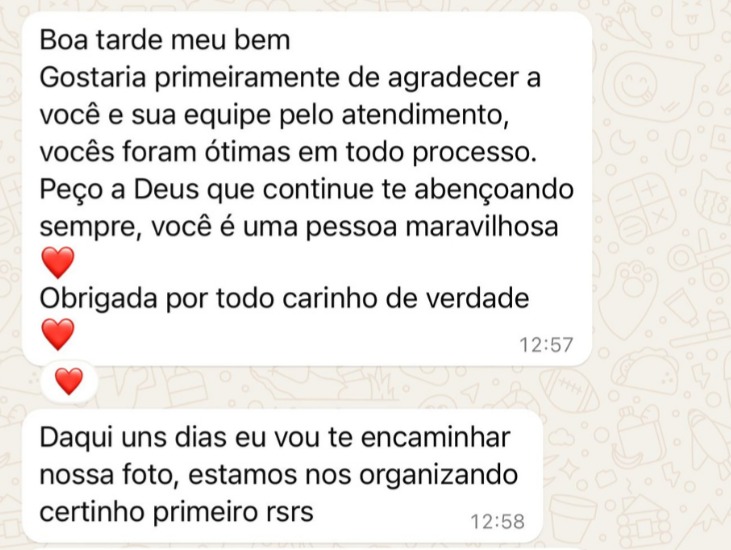 Mensagem real de cliente com presente enviado após a entrega das chaves